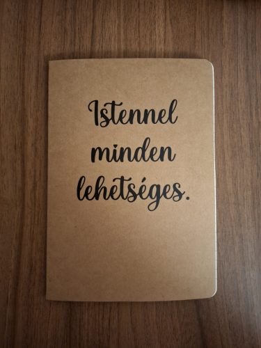 Istennel minden lehetséges, Keresztény feliratos füzet. Vonalas, A5 méretű füzet, 60 lap - 120 oldal